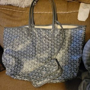Goyard purse